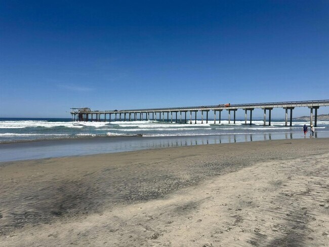 Building Photo - 8263 Camino Del Oro