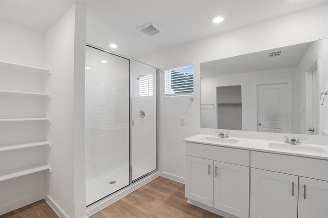 Building Photo - 709 Tranquility Ln