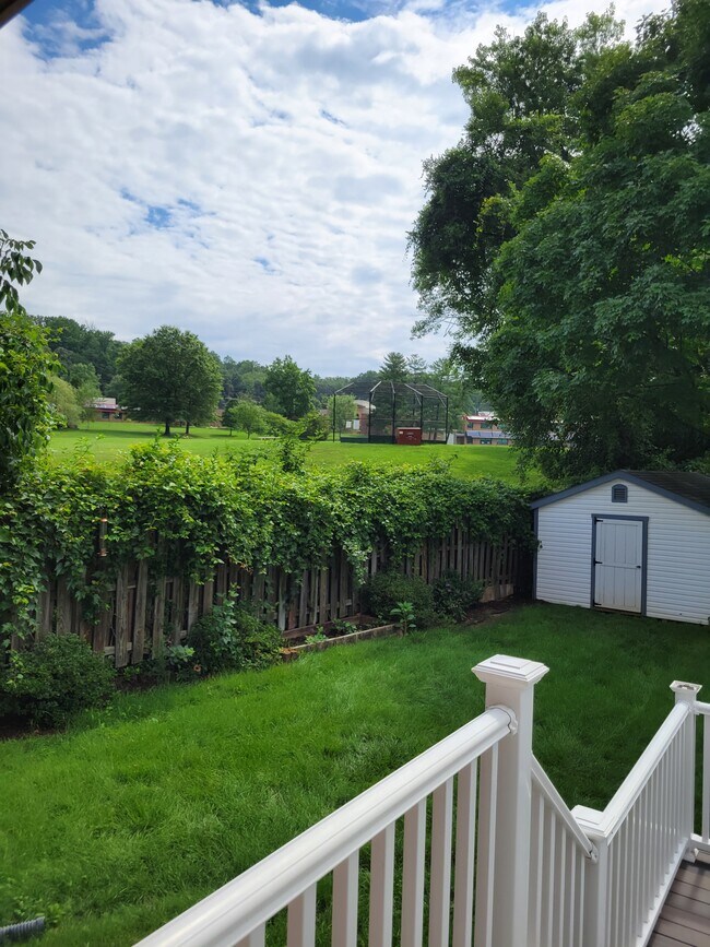 Building Photo - 1107 N Pegram St