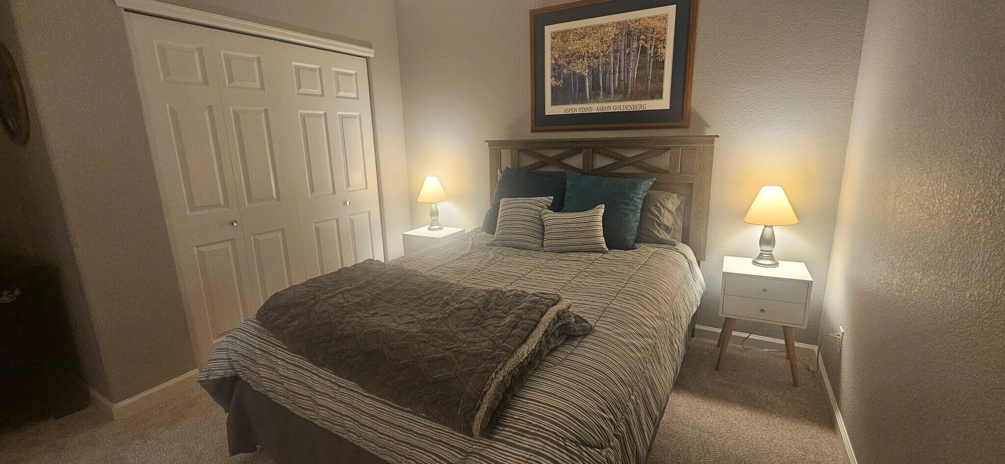 Good size private bedroom with walk-in closet and shelves - 1904 S Carr St