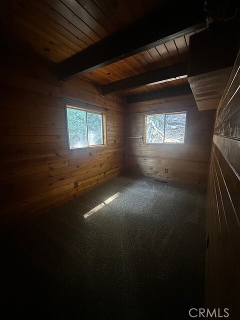 Building Photo - 24027 Lakeview Dr