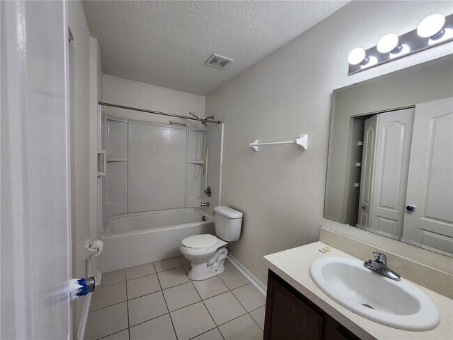 Building Photo - 1540 Whitewater Falls Dr