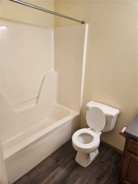 Building Photo - 322 Sadie Ln