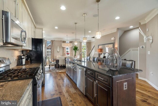 Building Photo - 22595 Willington Square