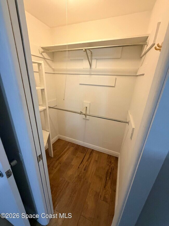 Building Photo - 625 Verbenia Dr