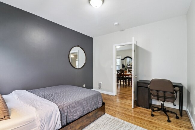 Building Photo - 136 Shelton Ave