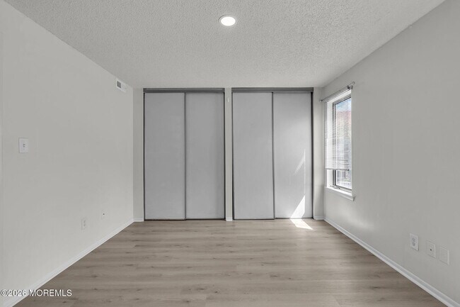 Building Photo - 4403 Aberdeen Dr
