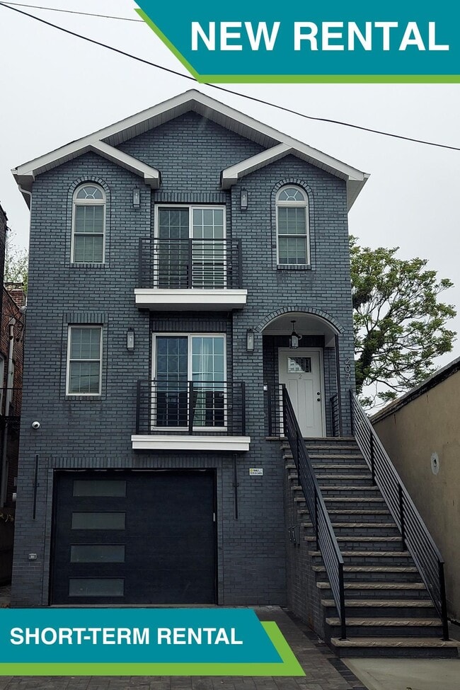 Primary Photo - 207 Avenue B