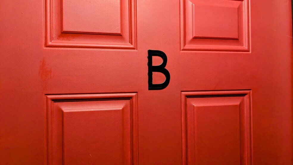 Building Photo - 917 Hendricks Ave