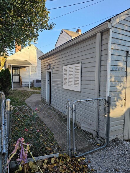 Building Photo - 4108 S 3rd St