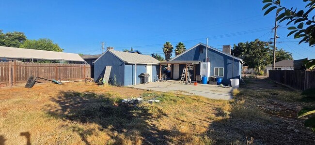 Building Photo - 2017 Donald St