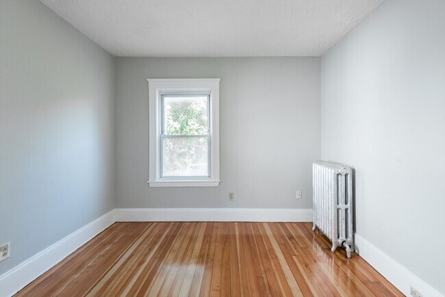 Building Photo - 112 Brush Hill Rd