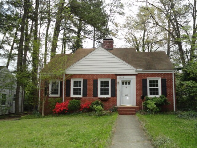 Building Photo - 1618 Delaware Ave