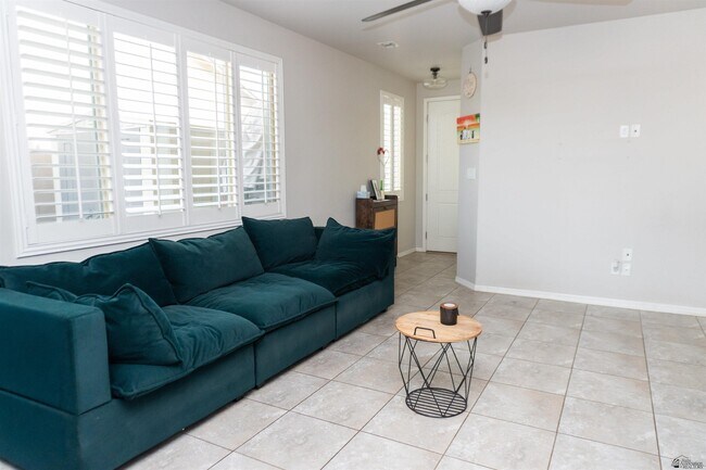 Building Photo - 6722 E 35th St