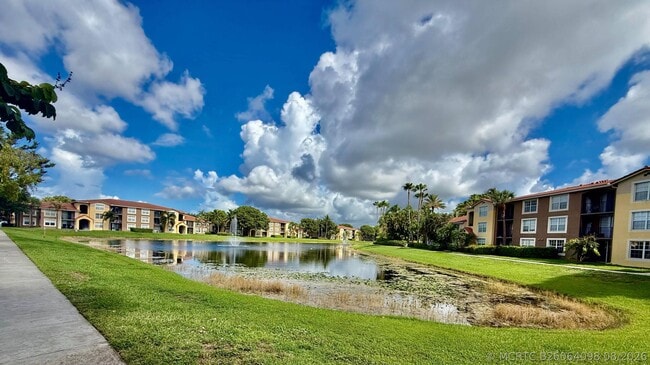 Building Photo - 15145 Michelangelo Blvd