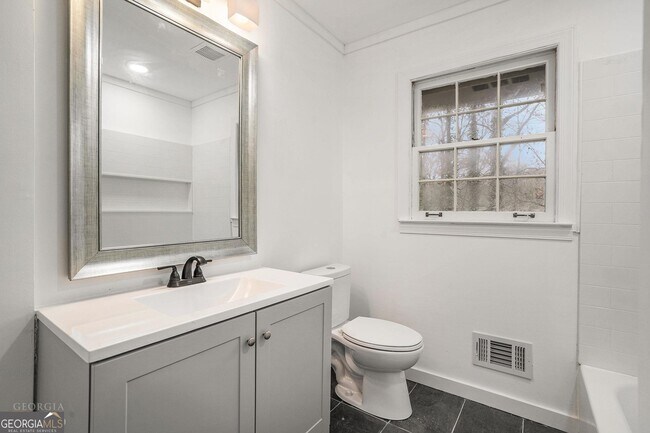 Building Photo - 3343 Spring Meadow Ct