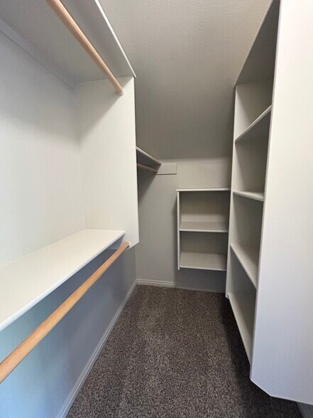 Building Photo - 5535 N Lolo Pass Ave