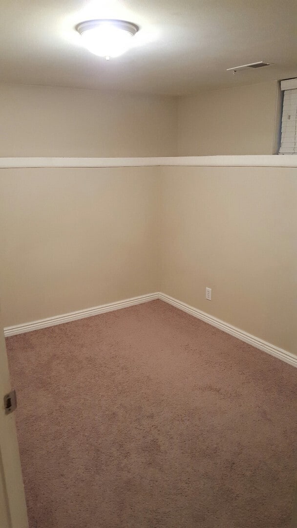 Building Photo - Cozy Basement Apartment in Orem