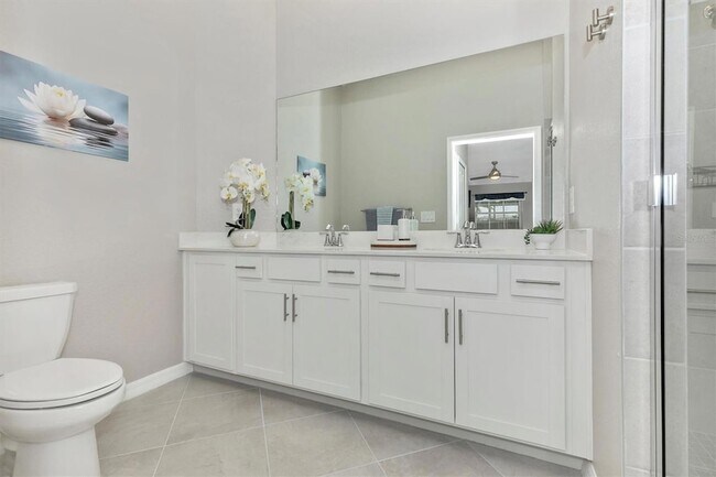 Building Photo - 12550 Galapagos Ct