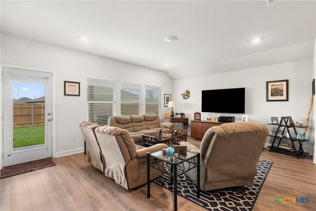 Building Photo - 1444 Acorn Wood