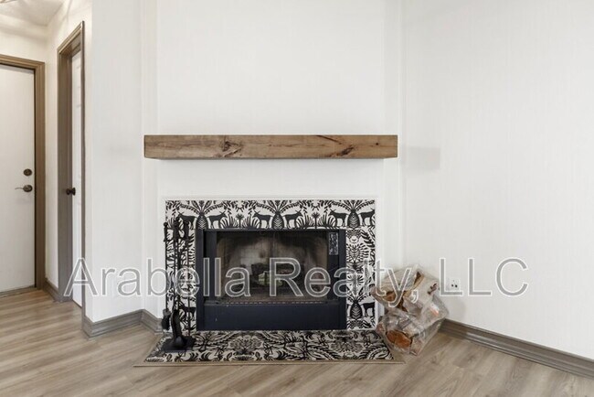 Building Photo - 6931 Quail Branch