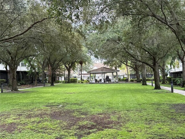 Building Photo - 7014 Cadiz Blvd
