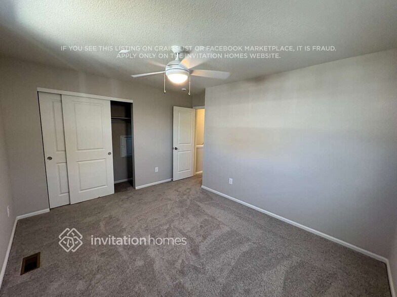 Building Photo - 3374 Pearwood Dr
