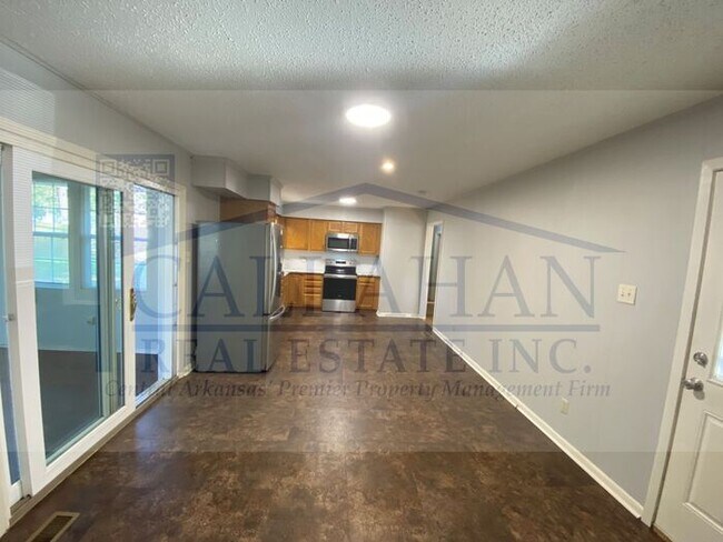 Building Photo - Sherwood 3 Bedroom Home