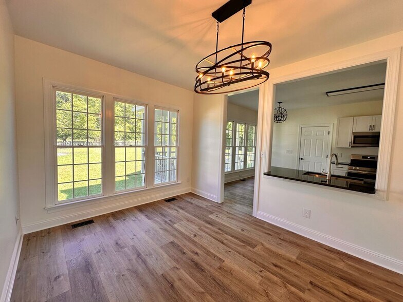 Building Photo - 7845 Melcombe Way