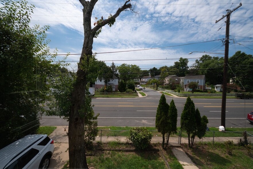 Building Photo - 1012 East-West Hwy