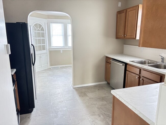 Building Photo - Newly Remodeled 4 Bedroom / 2 Bathroom House in the '07