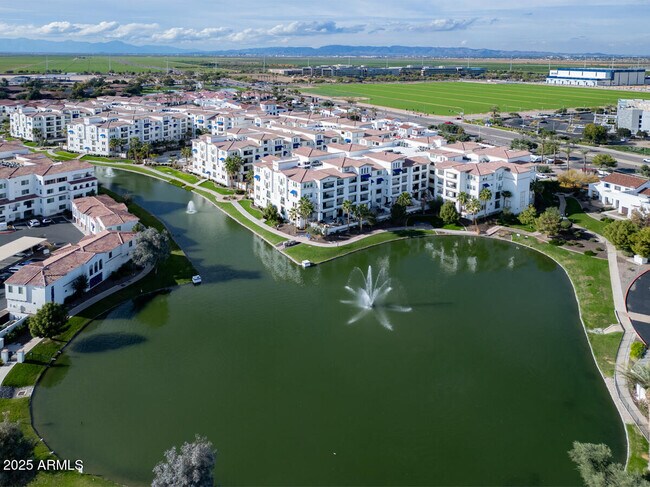 Building Photo - 2511 W Queen Creek Rd