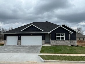 Building Photo - Beautiful New Three Bedroom Home