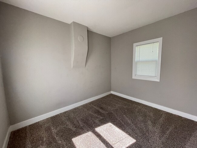 Building Photo - 1106 Titus Ave