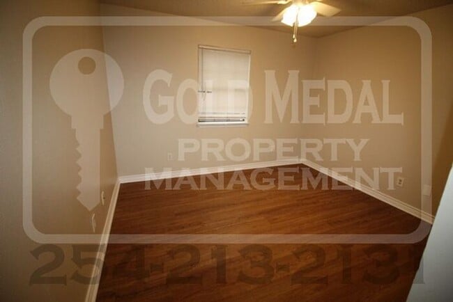 Building Photo - 4707 Westcliff Rd