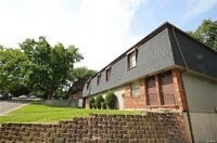 Building Photo - 1104 Arrowhead Dr