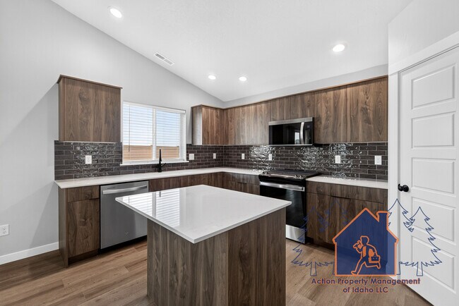 Building Photo - 2079 S Border Wy