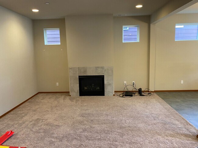 Building Photo - 2531 Filbert Ave