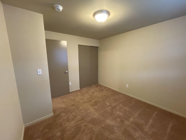 Building Photo - 17716 Spring Ln