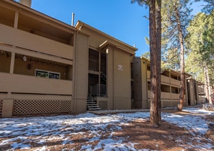 Building Photo - West-Flagstaff Condo in the Arbors - 2 Bed, 2 Bath - Students OK! 1 Sm. Pet OK! Avail. July 10th!!