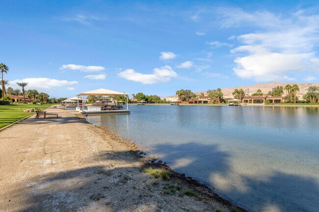 Building Photo - 83054 S Bay Dr
