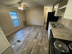 Building Photo - 4379 GA-42