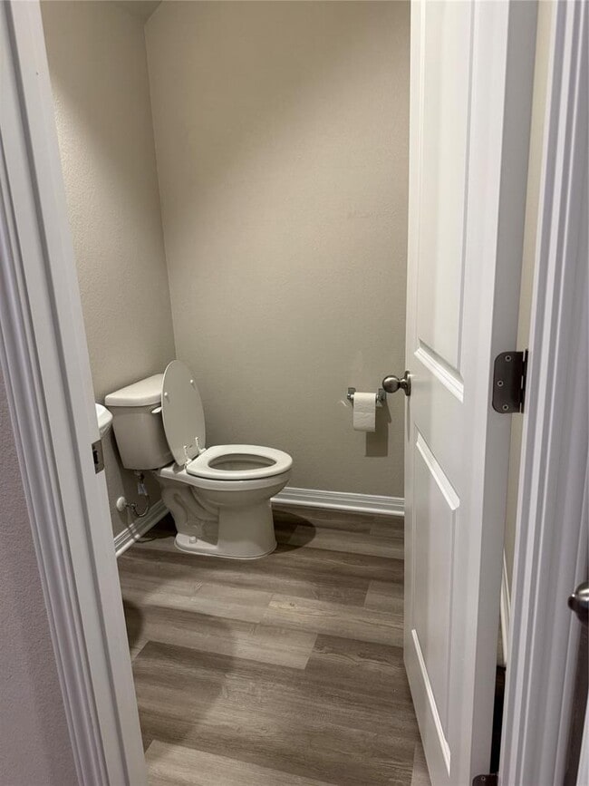 Building Photo - 1850 Settlers Glen Dr