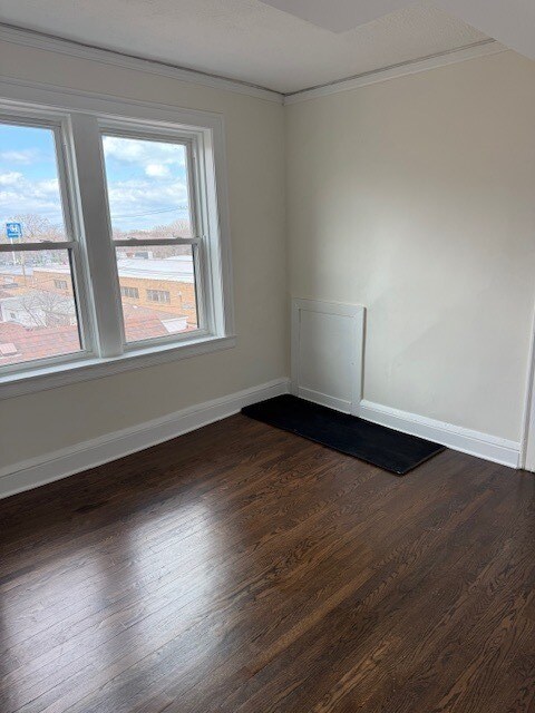 Building Photo - 6509 N Artesian Ave