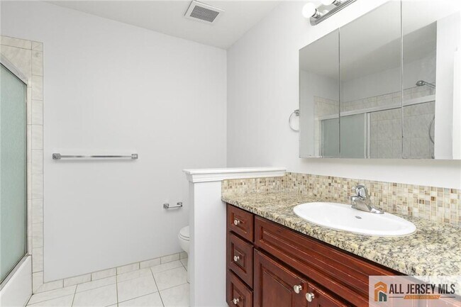 Building Photo - 2602 Cypress Ln