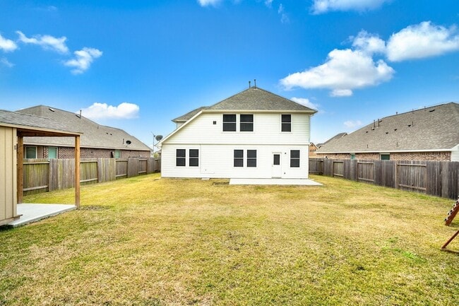 Building Photo - 135 San Bernard Dr