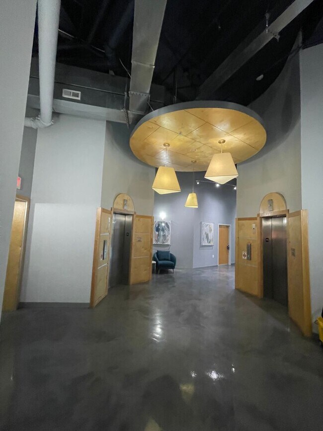 Building Photo - The Rotunda Urban Lofts