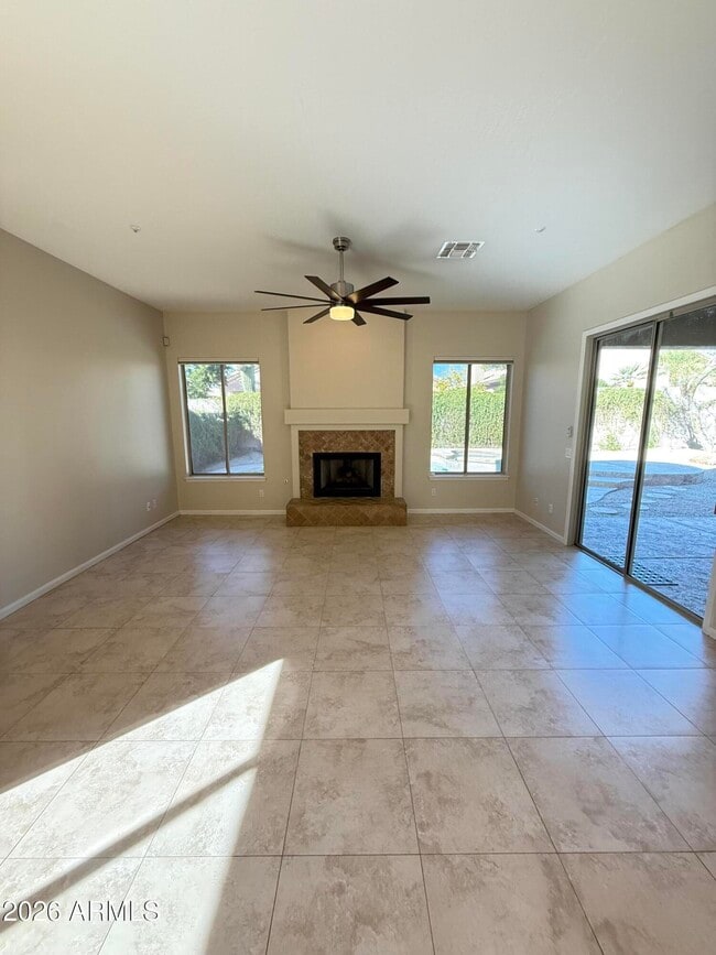 Building Photo - 7670 E Quill Ln