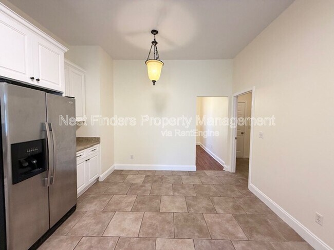 Building Photo - 440 Crescent Pond Dr