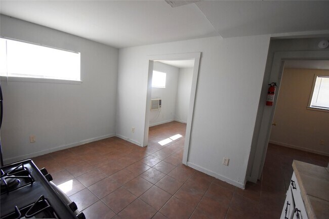 Building Photo - 4353 Brinkley St
